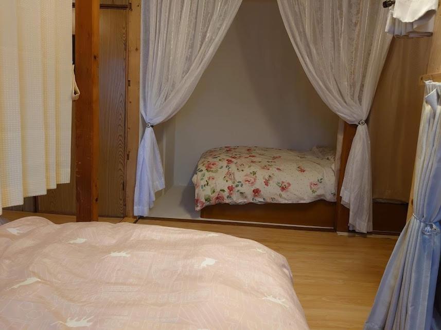 Otaru Guest House Tarune Екстериор снимка