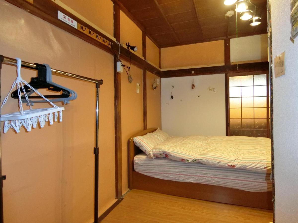 Otaru Guest House Tarune Екстериор снимка