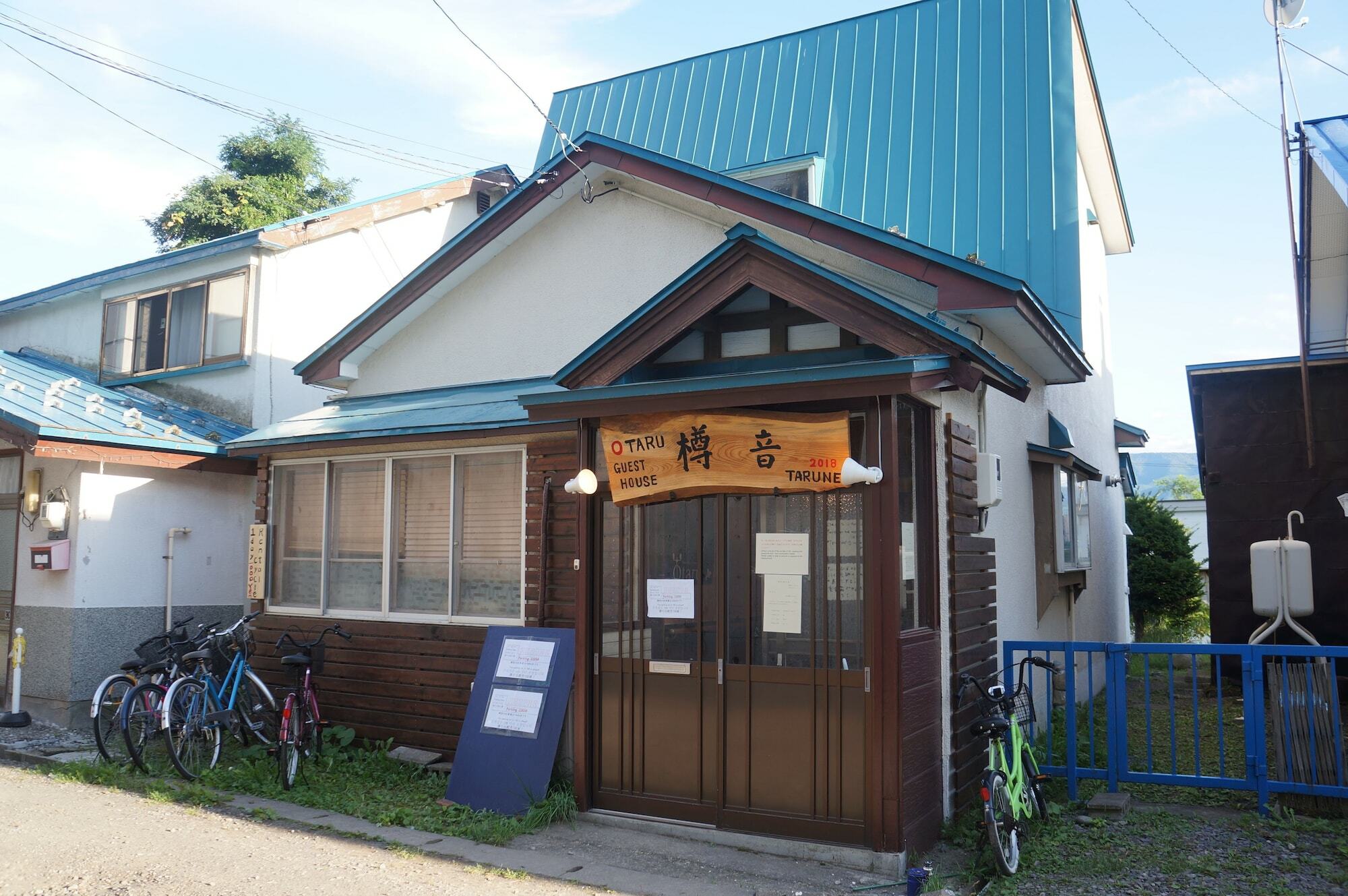 Otaru Guest House Tarune Екстериор снимка